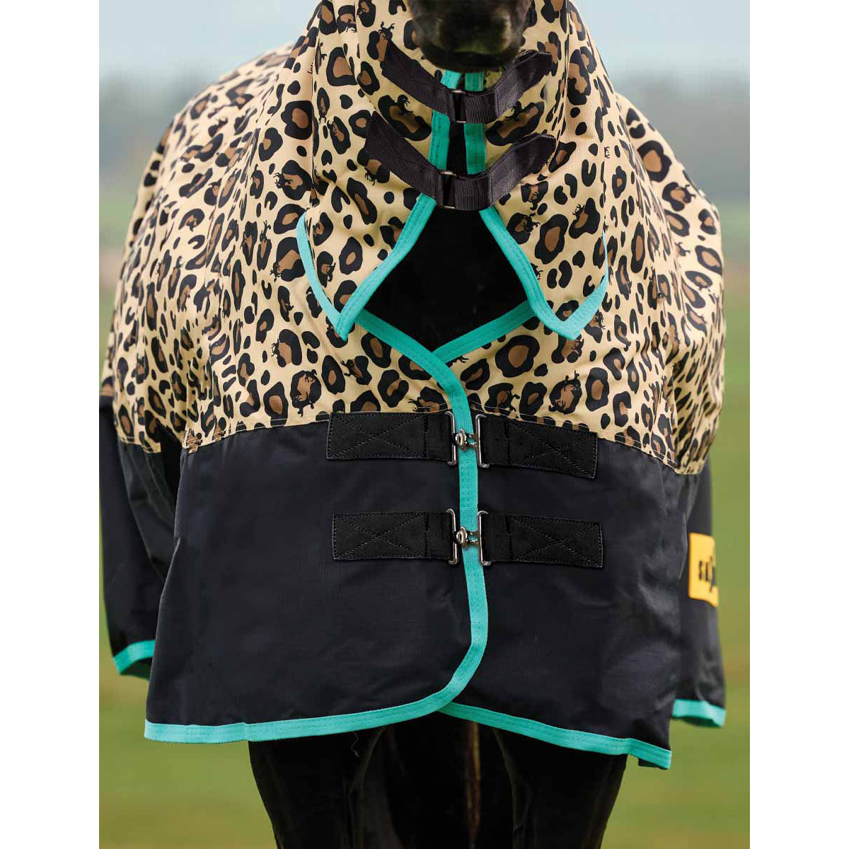 Weatherbeeta Saxon Defiant Leopard Print 600D Combo Neck- 200G