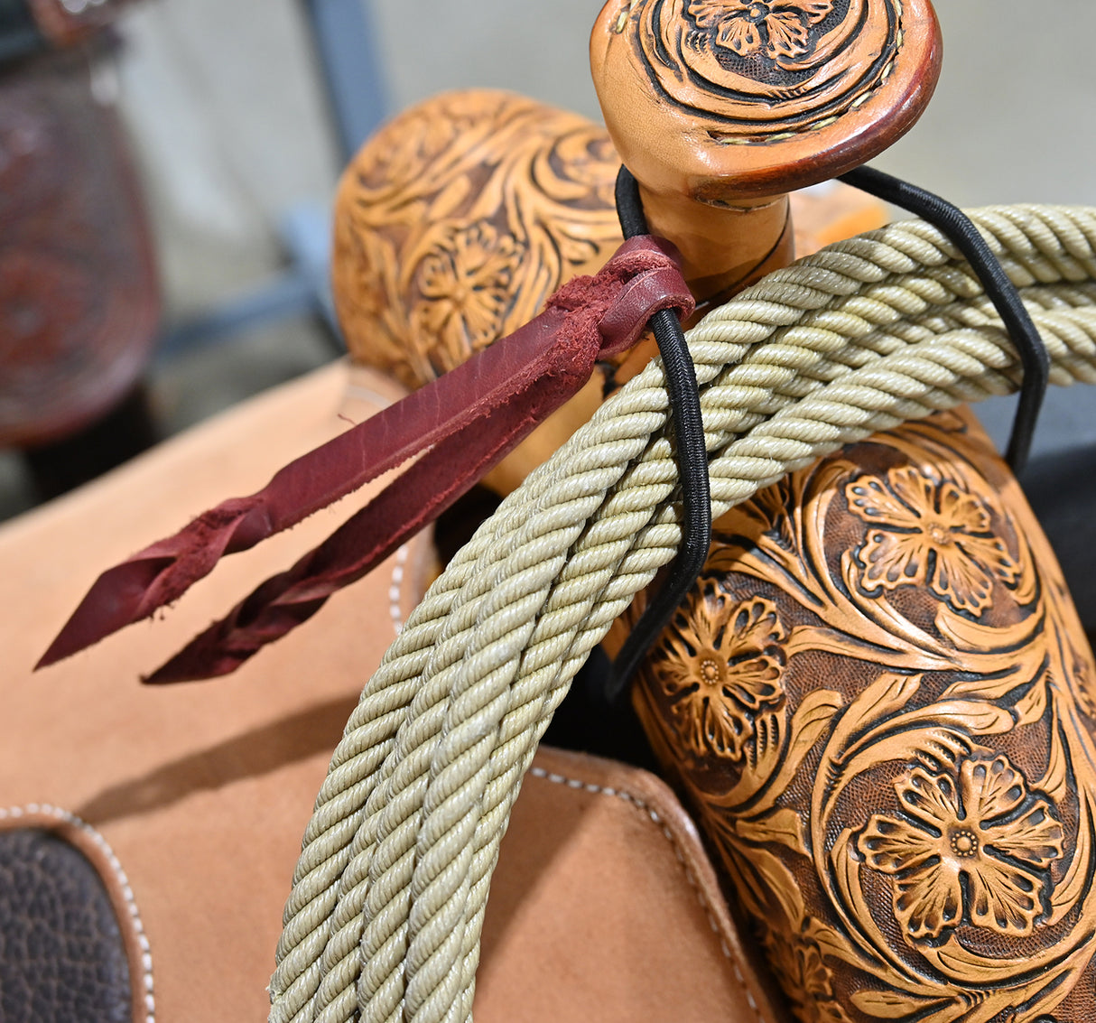 Coolhorse Leather Bungee Rope Holder