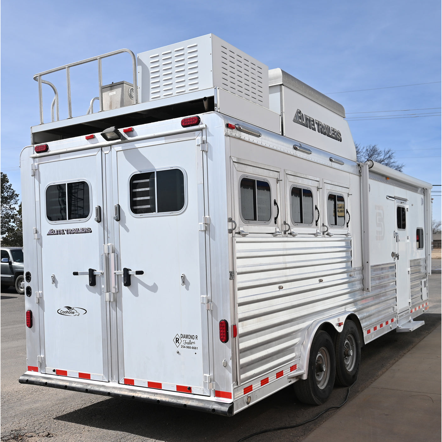 2014 Elite 3 Horse Trailer with 11' Living Quarter, Air Ride Axles