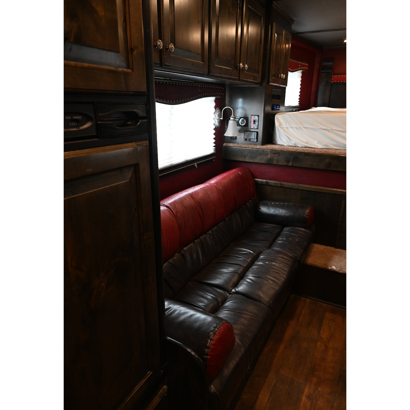 2014 Elite 3 Horse Trailer with 11' Living Quarter, Air Ride Axles