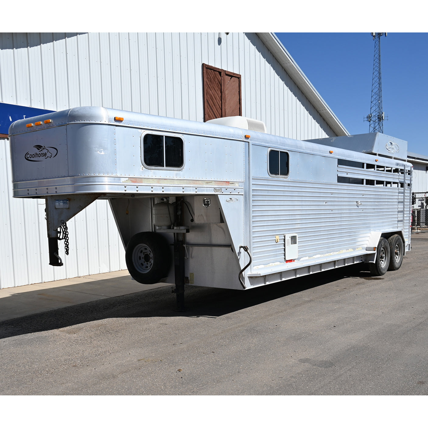 1999 Featherlite Stock Combo Living Quarter Trailer