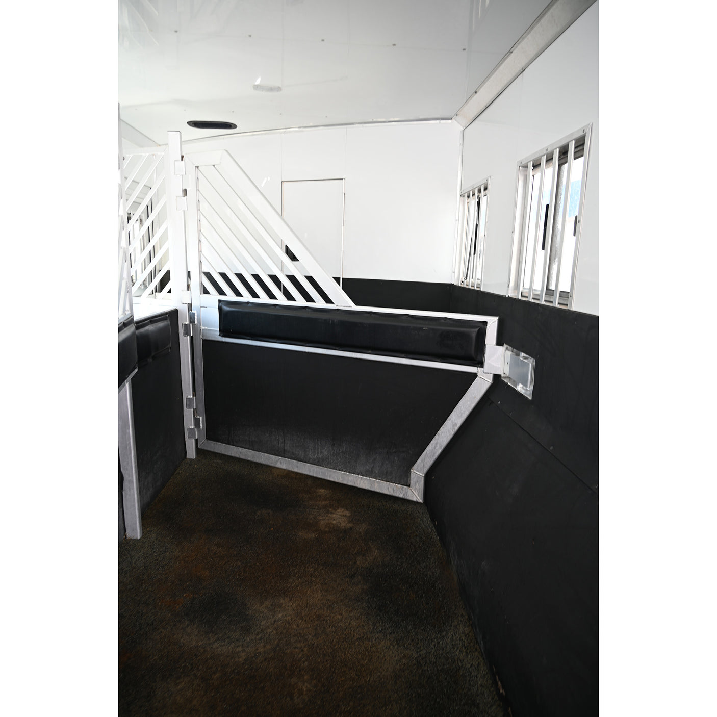 2019 Bloomer 5 Horse Trailer with 16'8" Living Quarter Brand New 7K Onan Generator