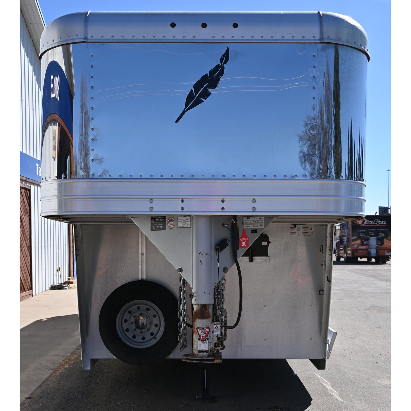 2020 Featherlite 4 Horse Gooseneck Trainer's Tack Horse Trailer