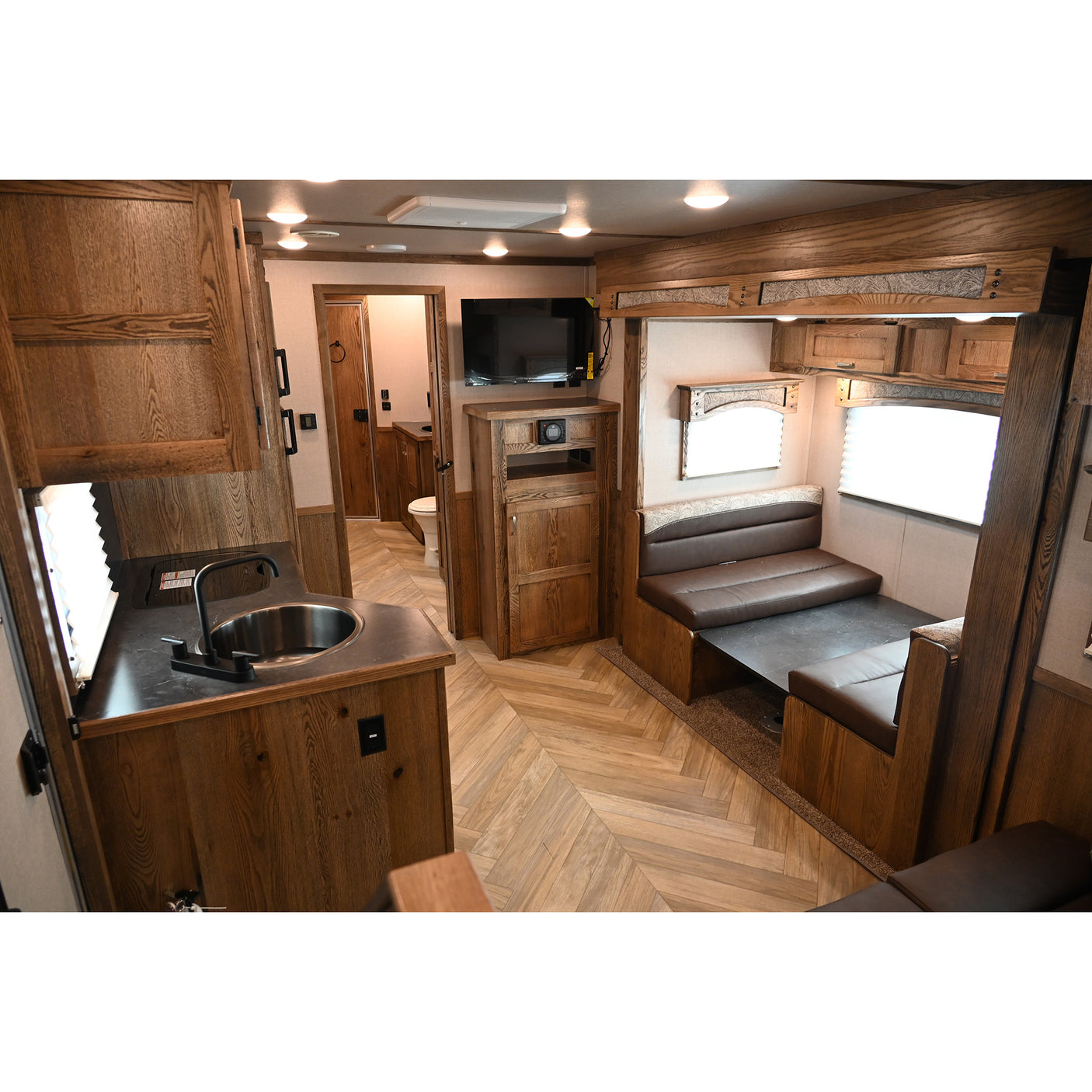 2026 Lakota Charger Stock Combo Trailer 13' LQ, 18' Stock, Slide Out, Super Side Tack