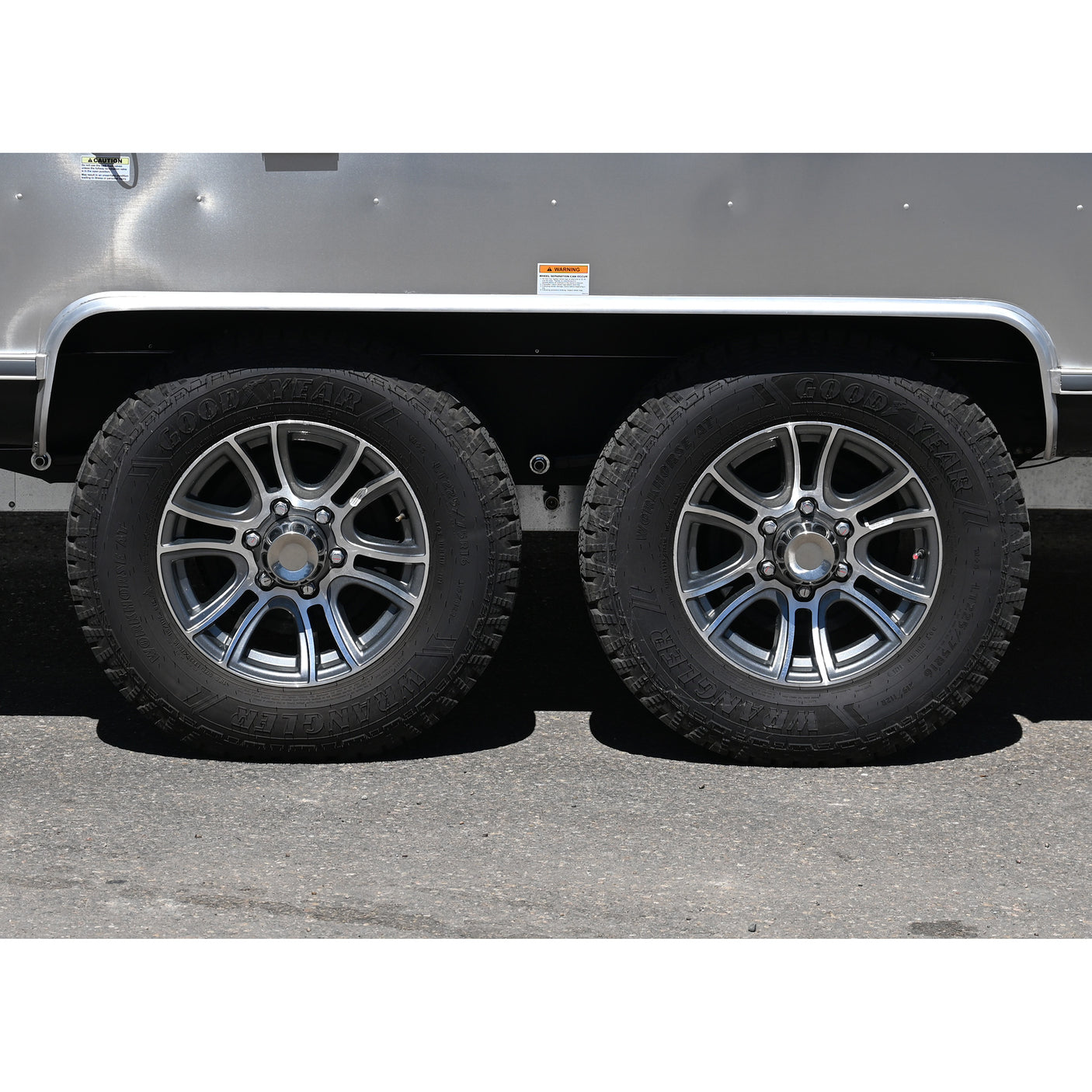 2025 Preowned Airstream M-25FB Queen Trade Wind RV- Never Used