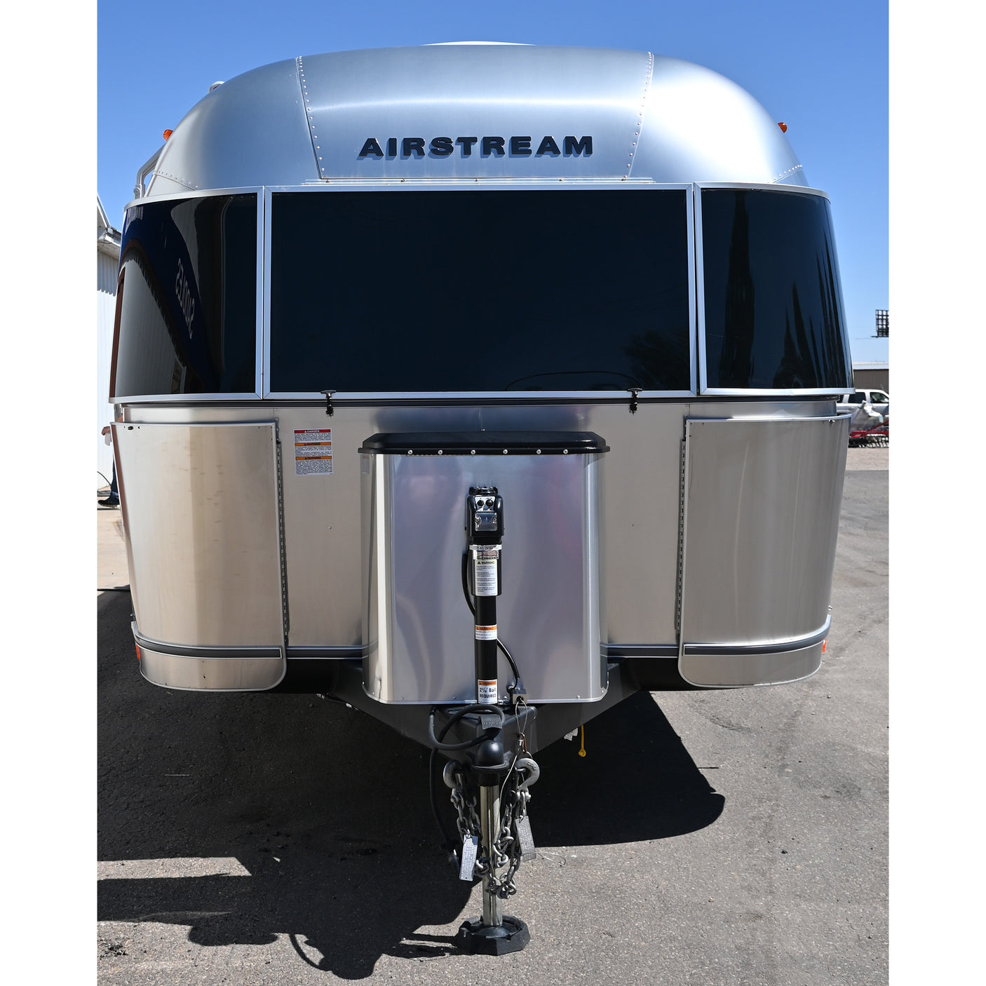 2025 Preowned Airstream M-25FB Queen Trade Wind RV- Never Used