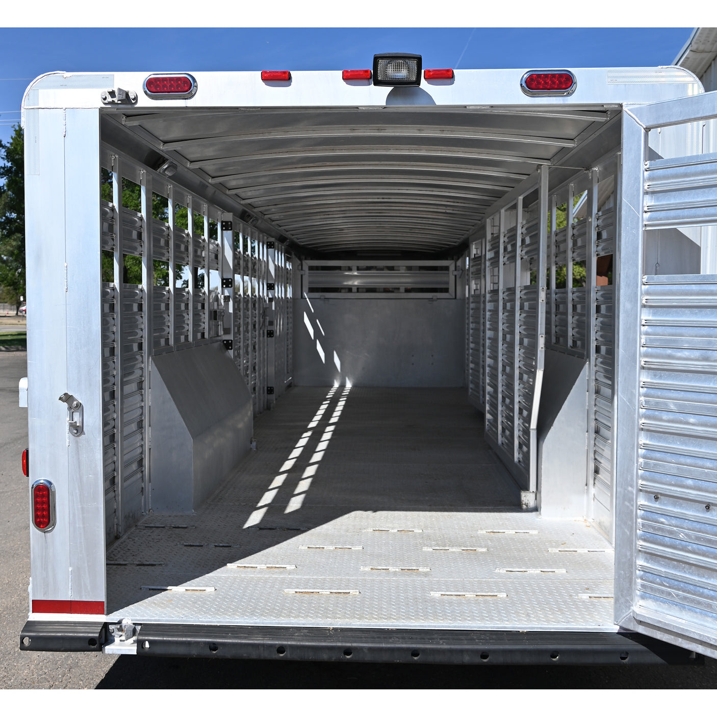 2019 Platinum 28' x 8' Stock Trailer