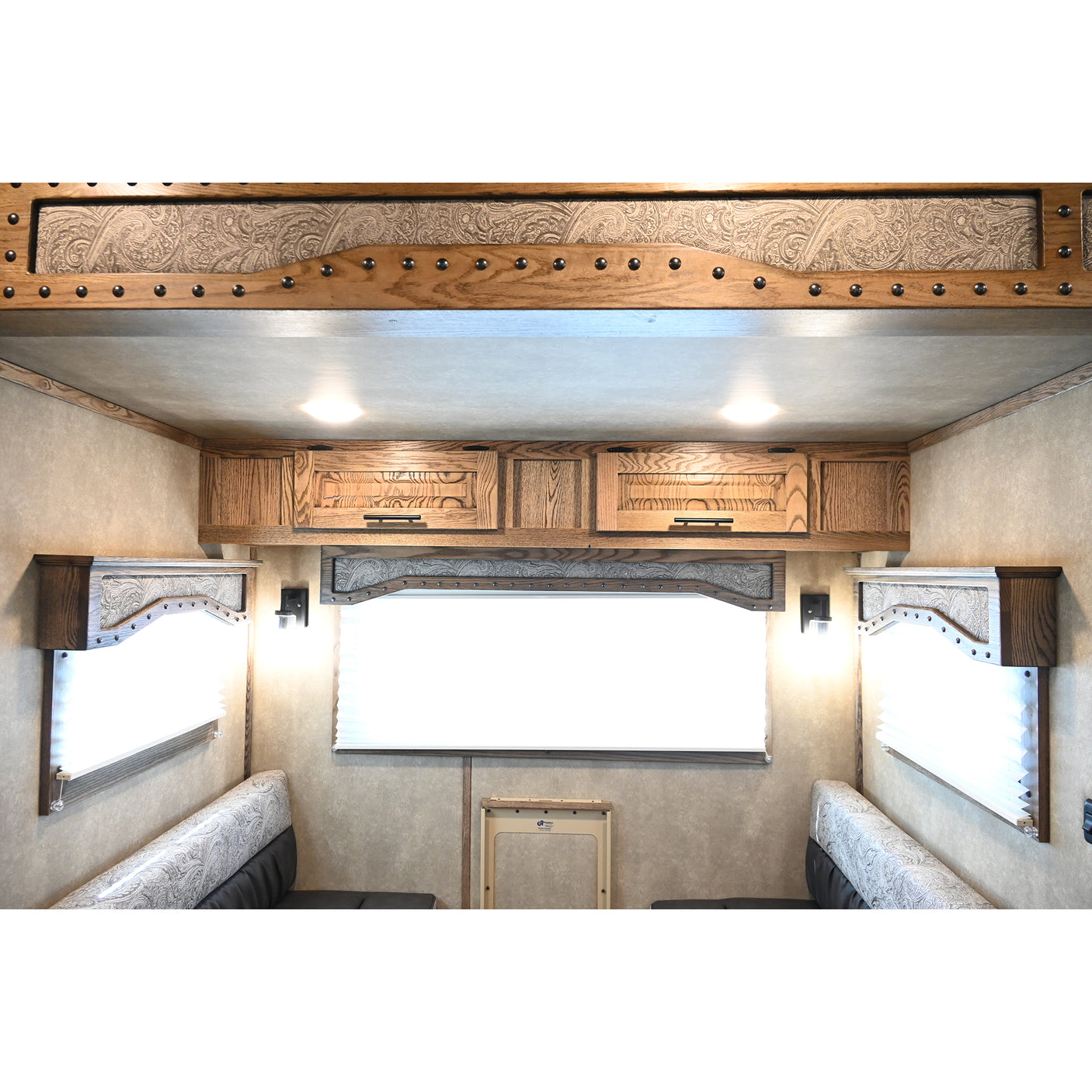 2027 Lakota Infinity 4 Horse 16' LQ, Spread 10K Axles, Super Tack, Side Load