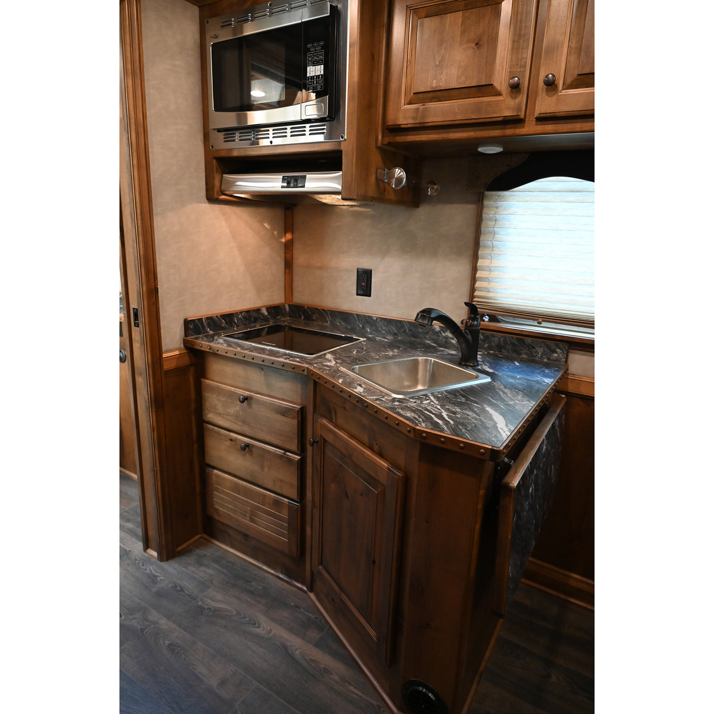 2020 Platinum 3 Horse Trailer with 10'8" Outback Customs Living Quarter