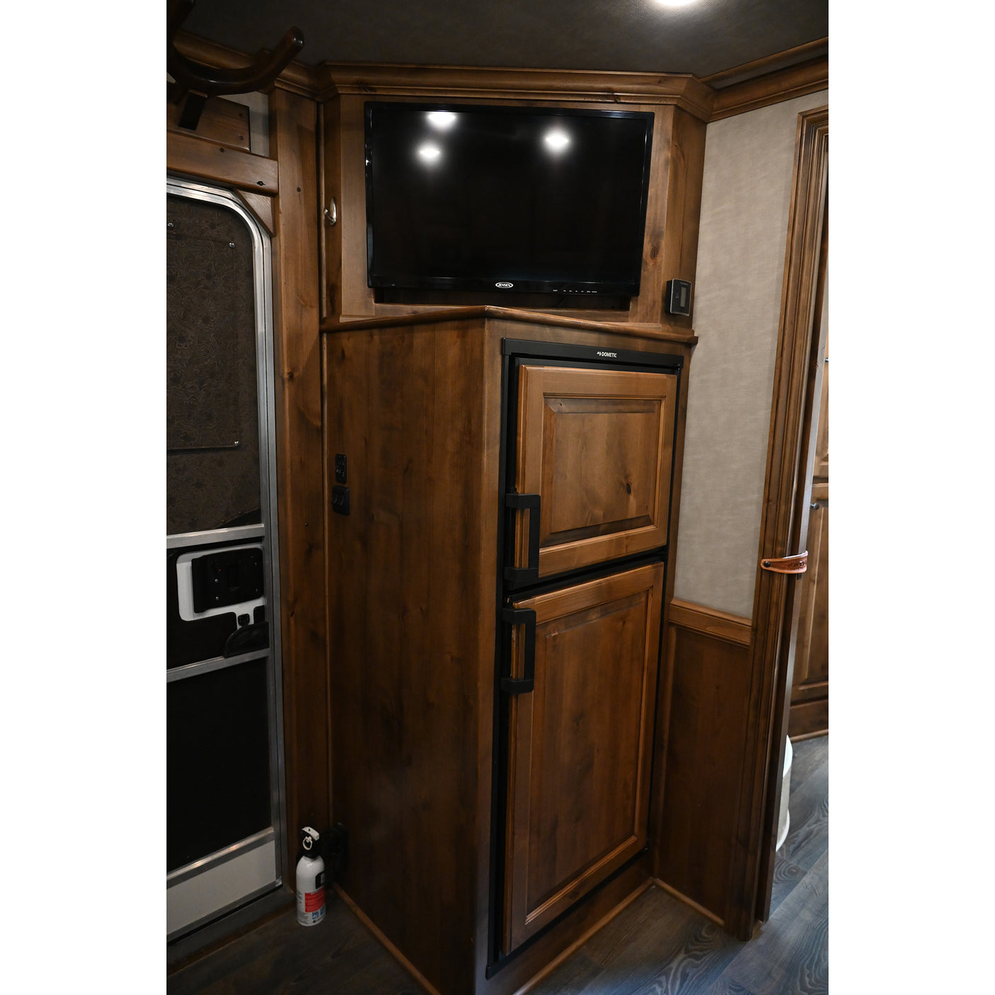 2020 Platinum 3 Horse Trailer with 10'8" Outback Customs Living Quarter