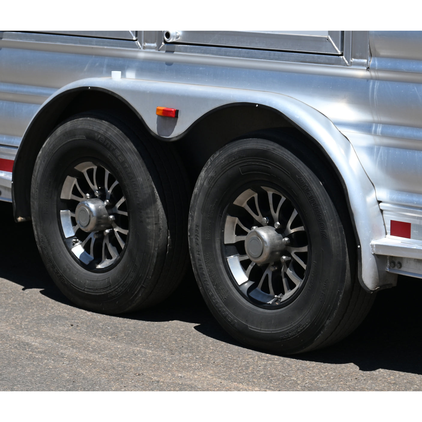 2020 Platinum 3 Horse Trailer with 10'8" Outback Customs Living Quarter