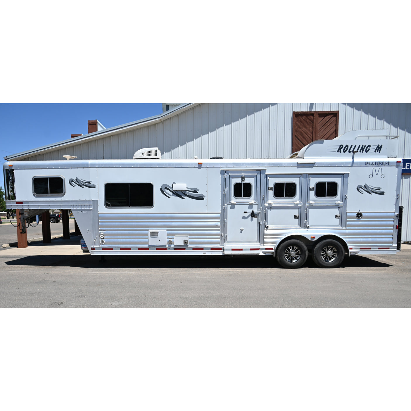 2020 Platinum 3 Horse Trailer with 10'8" Outback Customs Living Quarter