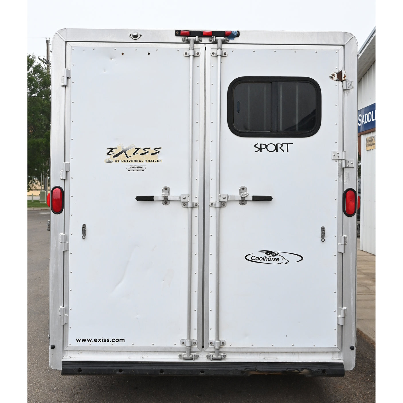 2006 Exiss 3 Horse Trailer with 4' Weekend Package LQ