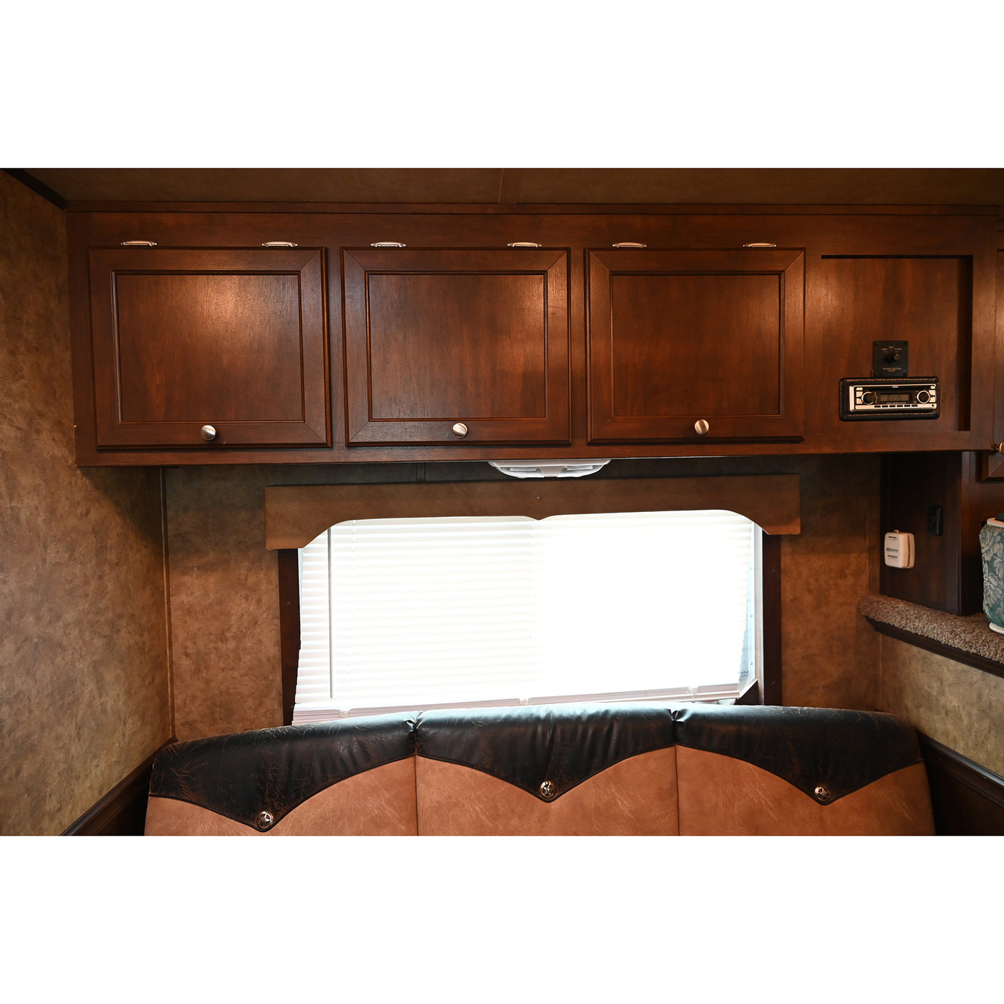 2015 Exiss Stock Combo 8' Living Quarter Horse Trailer