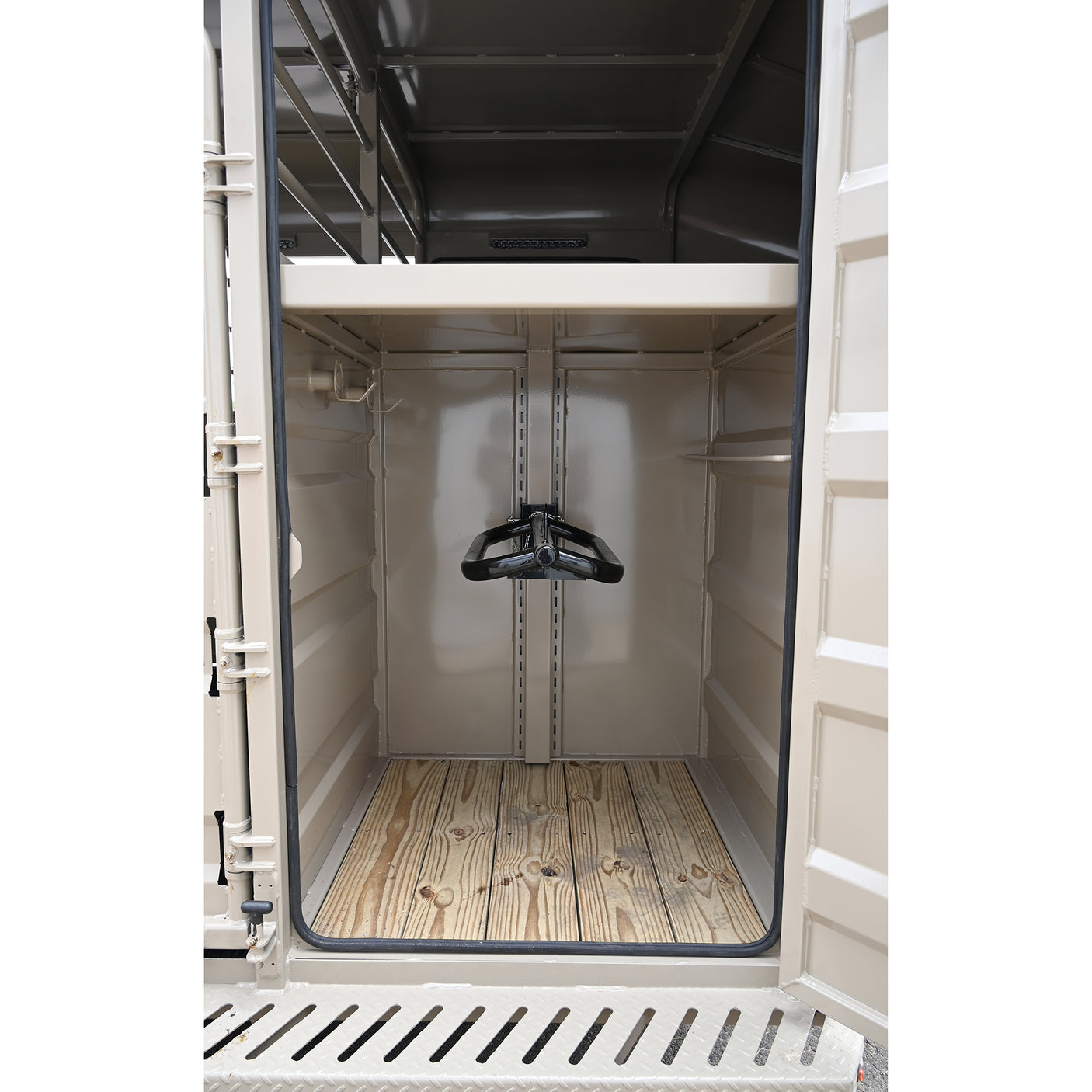 2027 Chute Help Ranch Rig 24' Stock Combo Trailer
