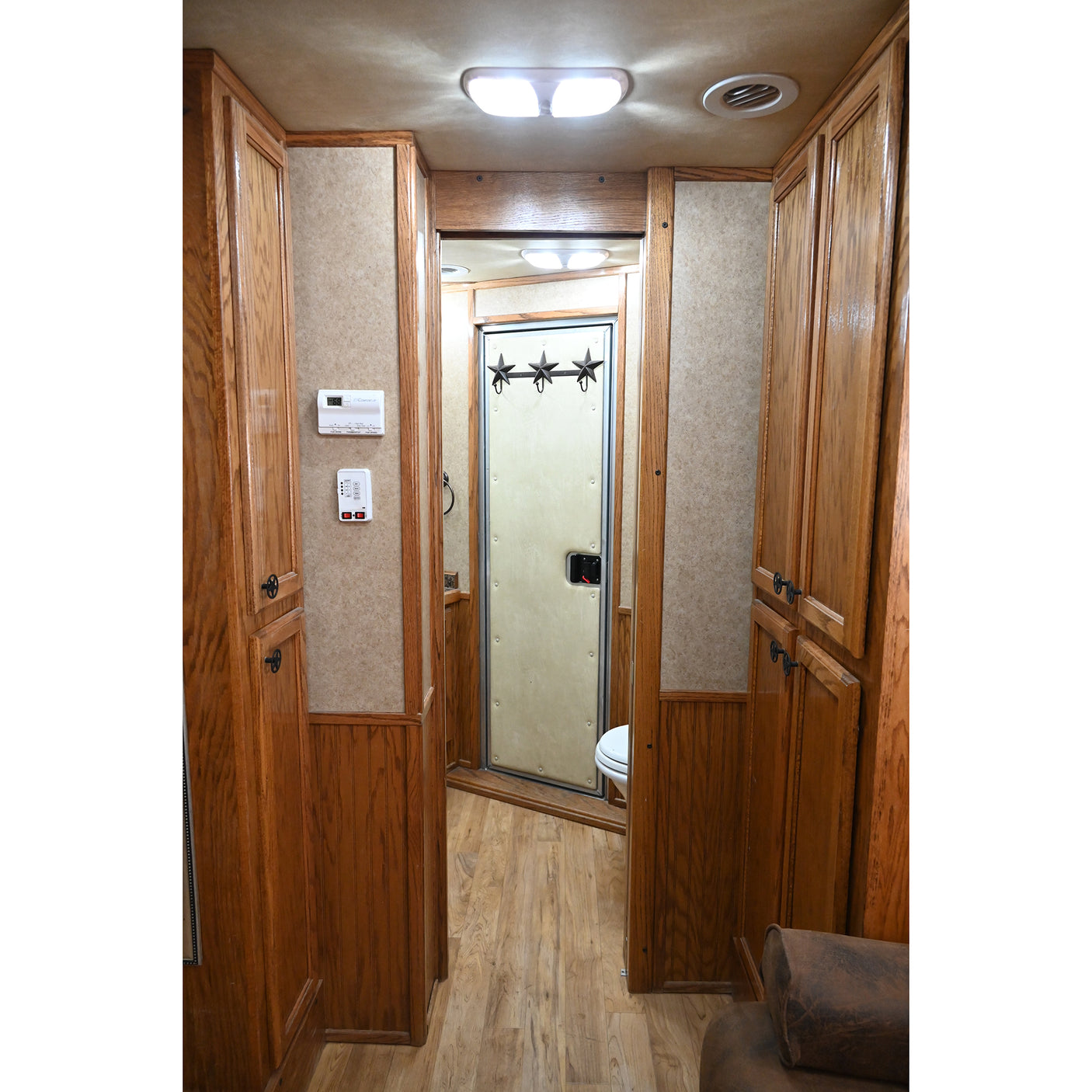 2012 Cimarron 3 Horse 10' Living Quarter Trailer