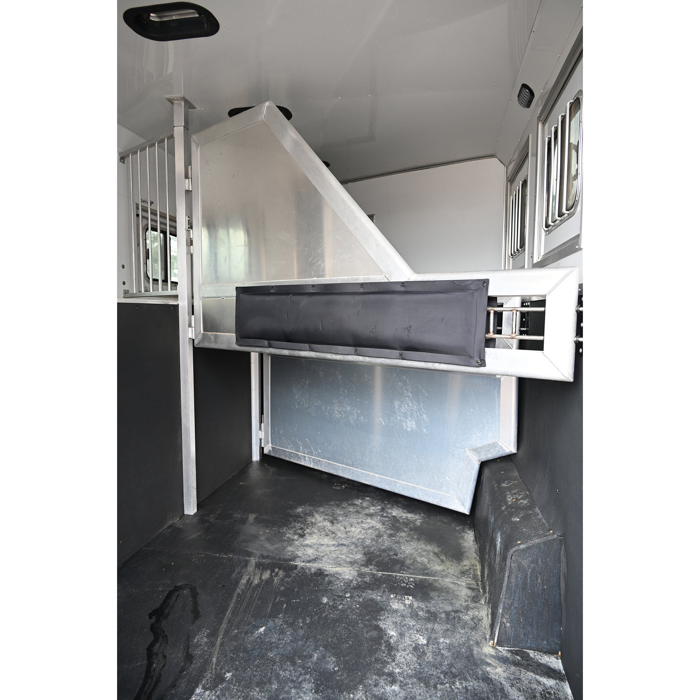 2018 Lakota Charger 3 Horse Trailer with 11' Living Quarters and Slide Out