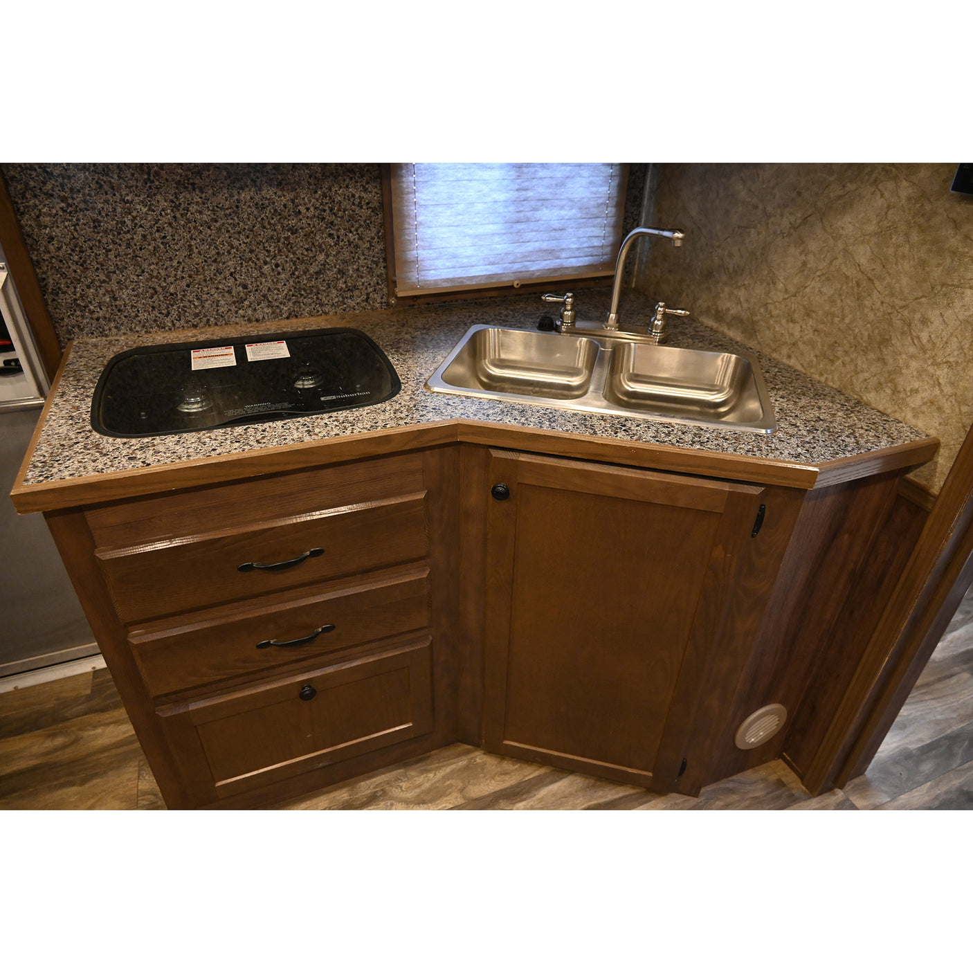 2018 Lakota Charger 3 Horse Trailer with 11' Living Quarters and Slide Out