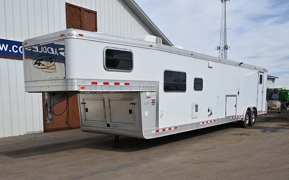 2015 4 Star 15' LQ, 17' Garage Toyhauler, Outlaw Conversion Trailer