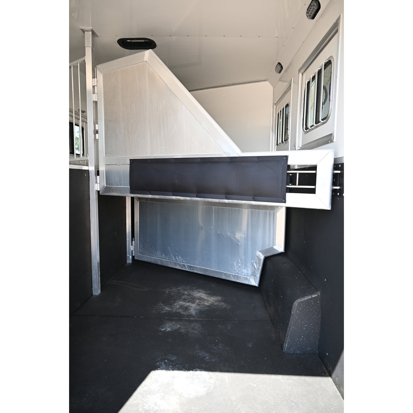 2016 Lakota BigHorn 3 Horse Trailer with 16' Living Quarter