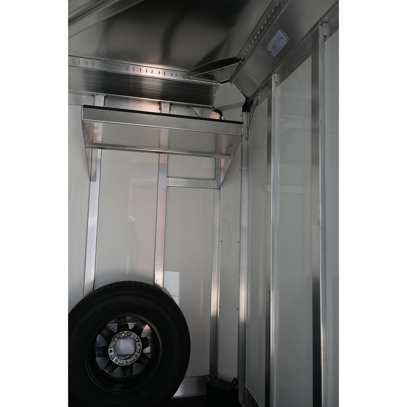 2027 4 Star 3 Horse Bumper Pull Trailer 6'x10" x 15'