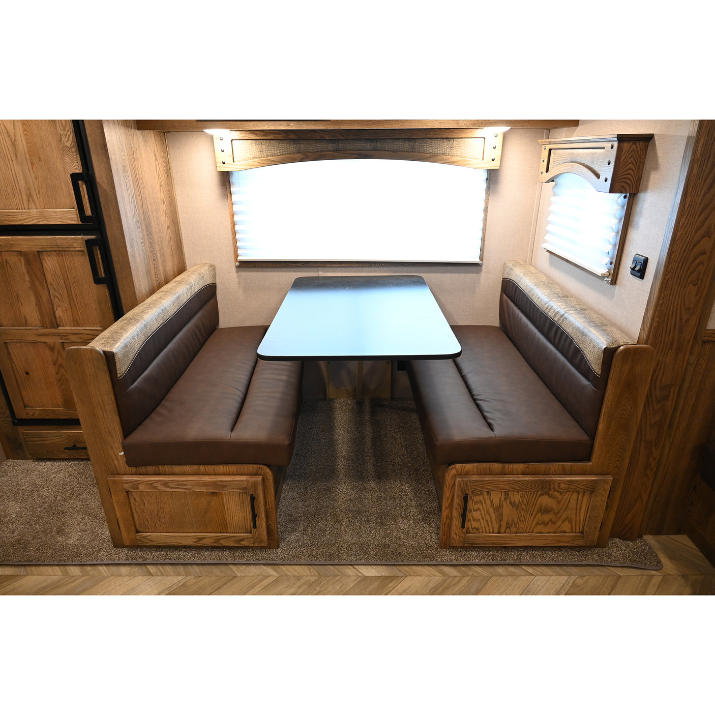2027 Lakota Charger 4 Horse Trailer with 16' LQ, Side Load, Spread Axles, Super Rear Tack
