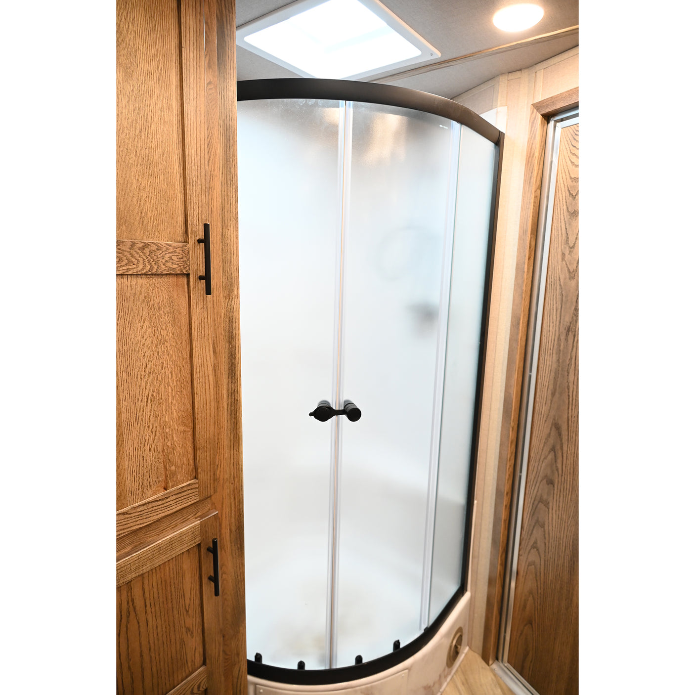 2027 Lakota Charger 4 Horse Trailer with 16' LQ, Side Load, Spread Axles, Super Rear Tack