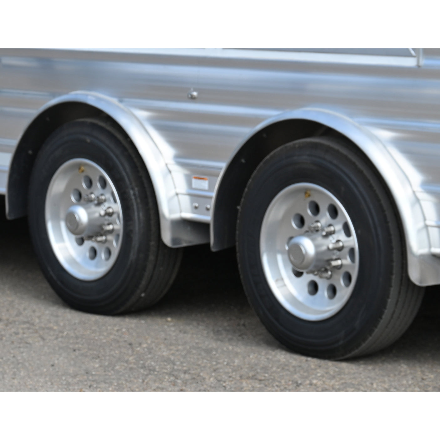 2027 Lakota Charger 4 Horse Trailer with 16' LQ, Side Load, Spread Axles, Super Rear Tack