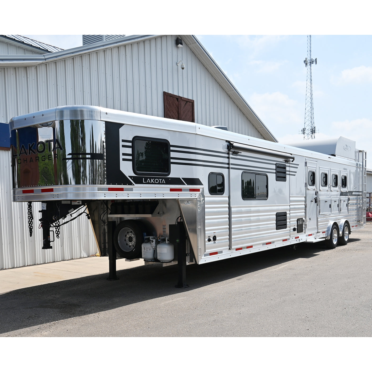 2027 Lakota Charger 4 Horse Trailer with 16' LQ, Side Load, Spread Axles, Super Rear Tack