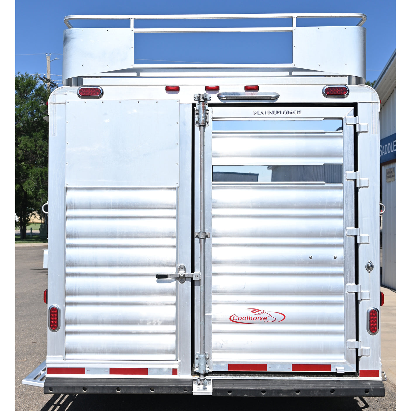2022 Platinum Coach 6 Horse Trailer Stock Combo with Trainer's Tack