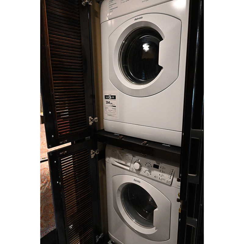 2019 Renegade XL 45' Coach Model X45QB on Freightliner Cascadia Chassis