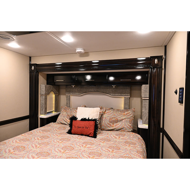 2019 Renegade XL 45' Coach Model X45QB on Freightliner Cascadia Chassis