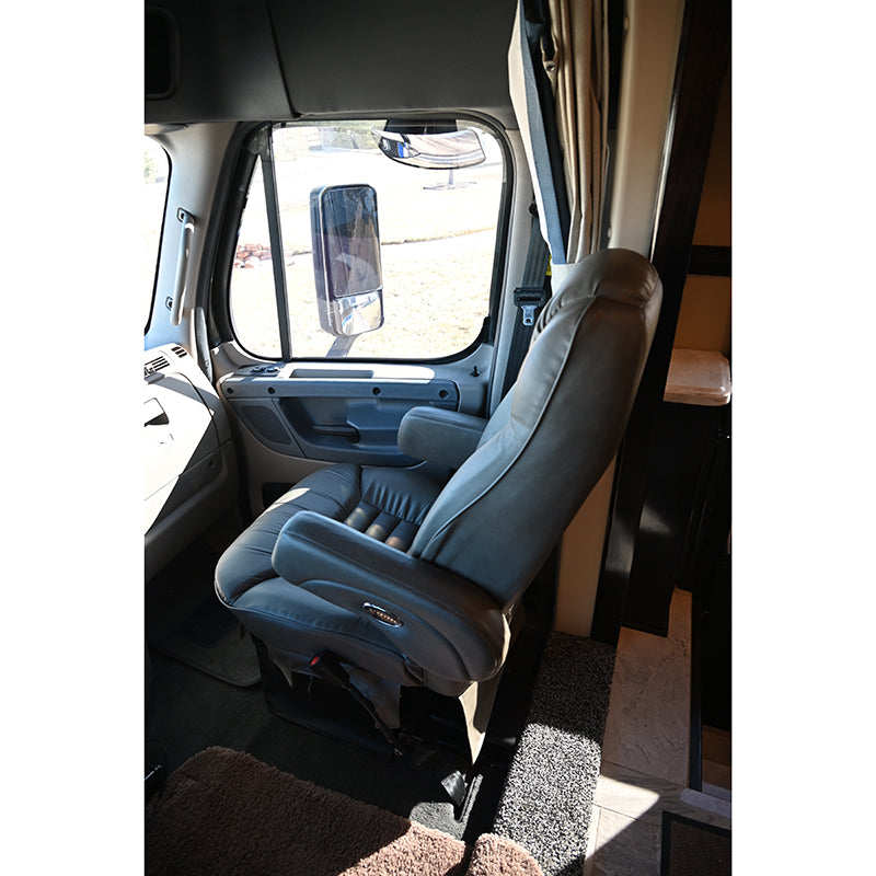 2019 Renegade XL 45' Coach Model X45QB on Freightliner Cascadia Chassis