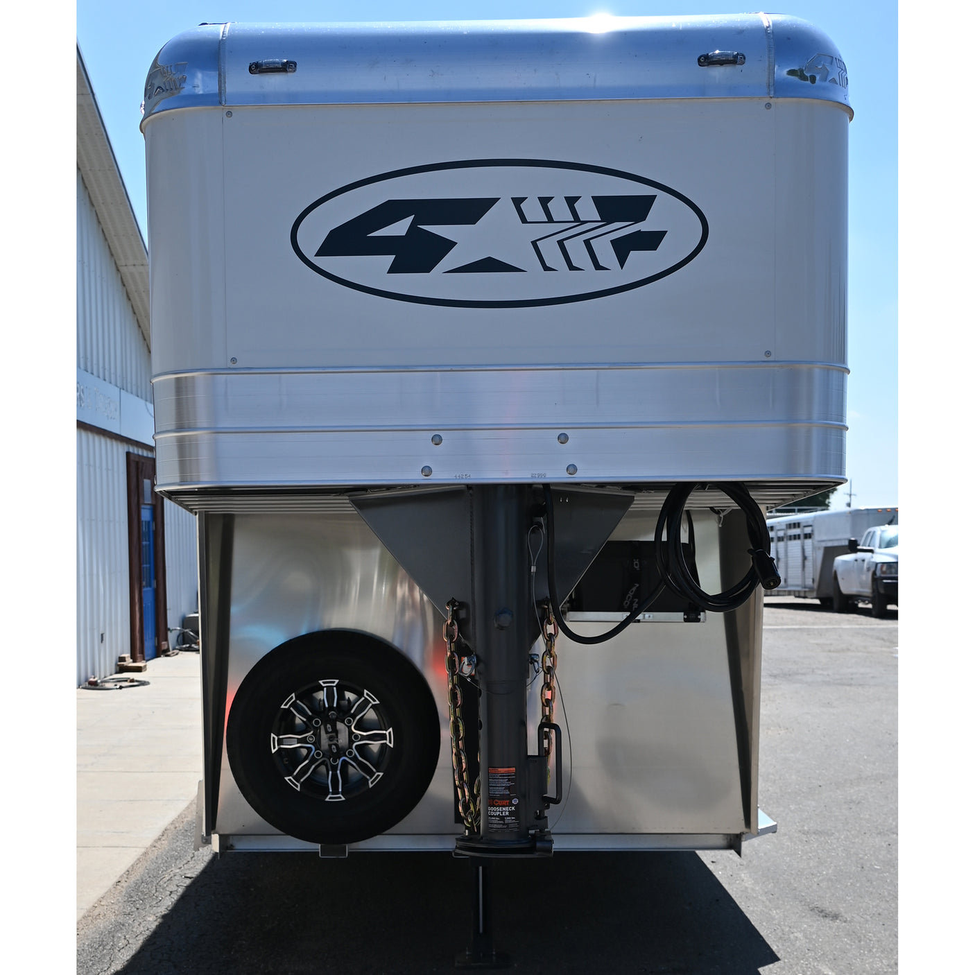 2027 4 Star 4 Horse Slant Convenience Package, 6'10" x 22'
