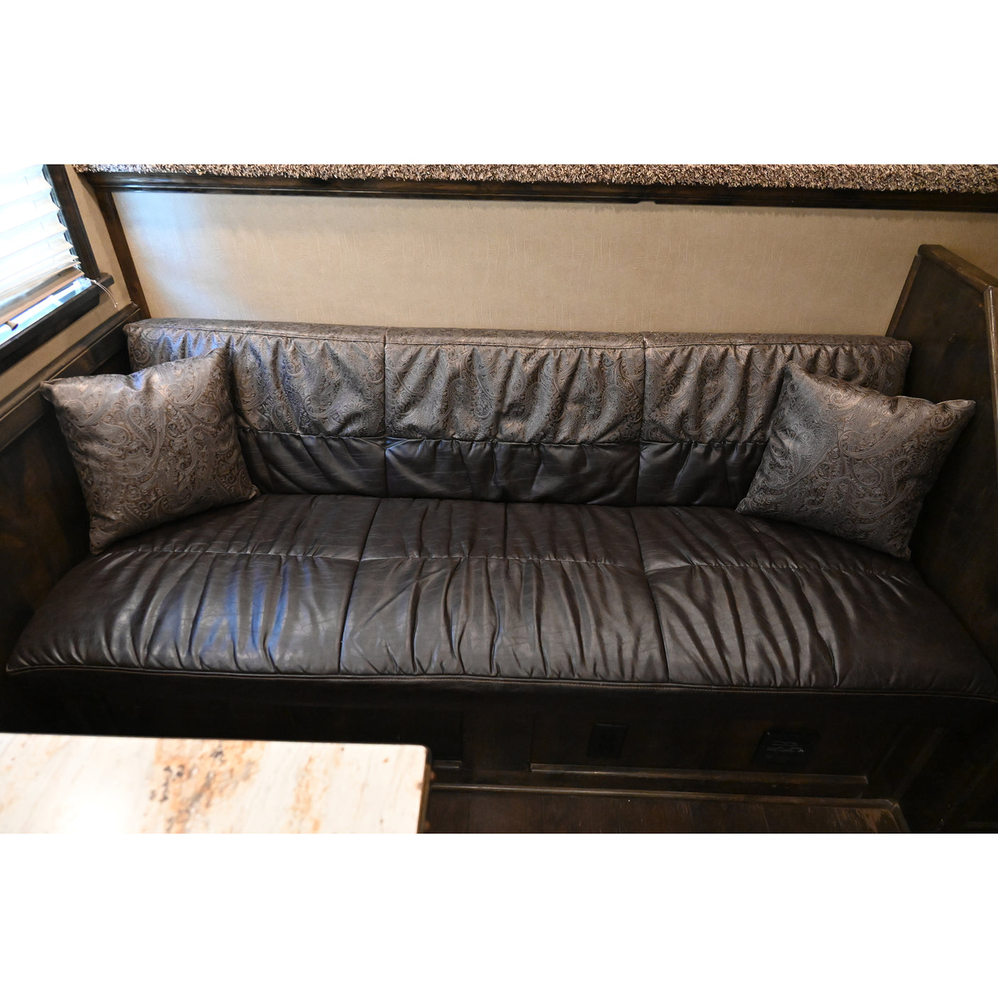 2019 Platinum Stock Combo Trailer 11' Outback Living Quarter