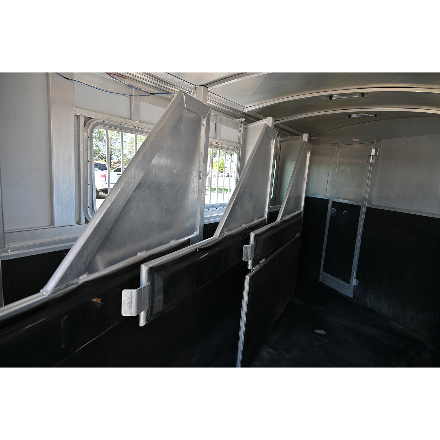 2010 Cherokee 4 Horse Trailer with Weekend Package LQ
