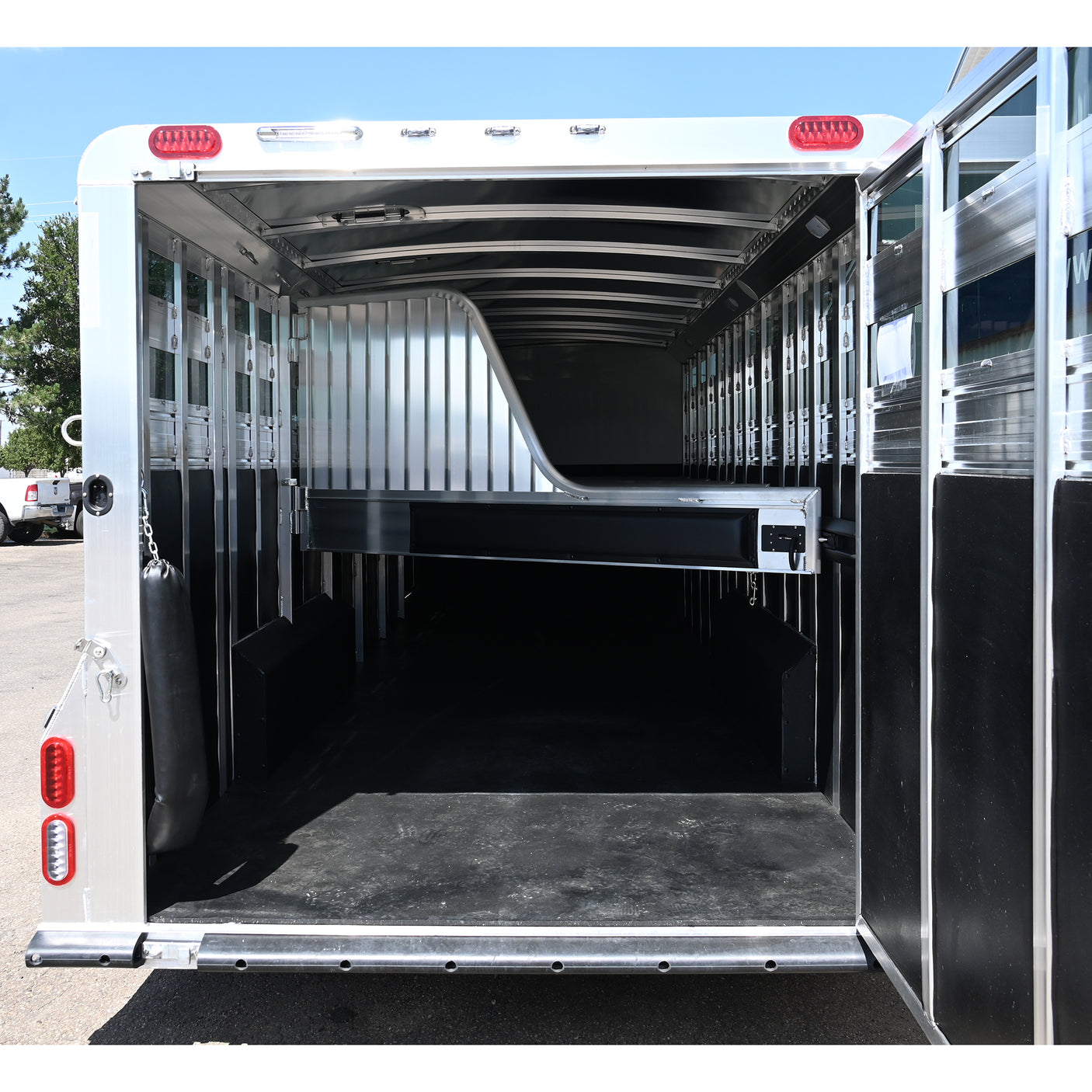 2027 4 Star 5 Horse Stock Combo Horse Trailer