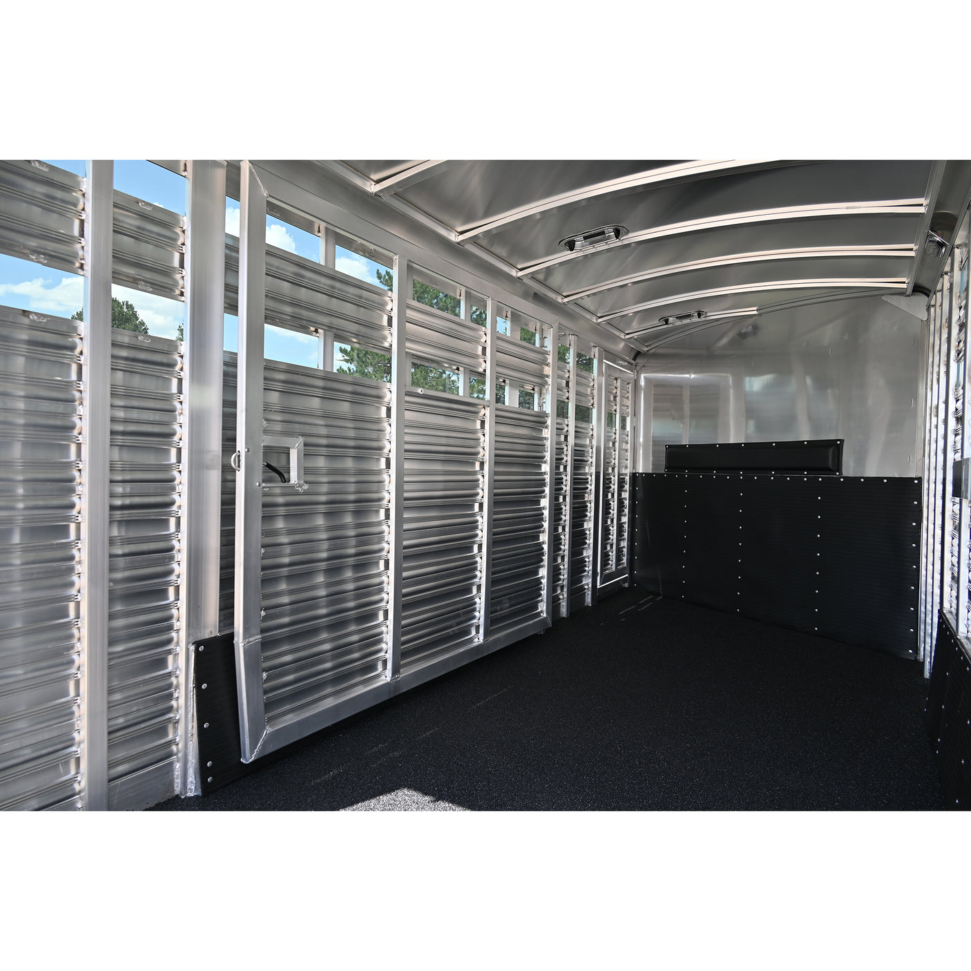 2027 Platinum Coach 19' C Sport Horse Trailer