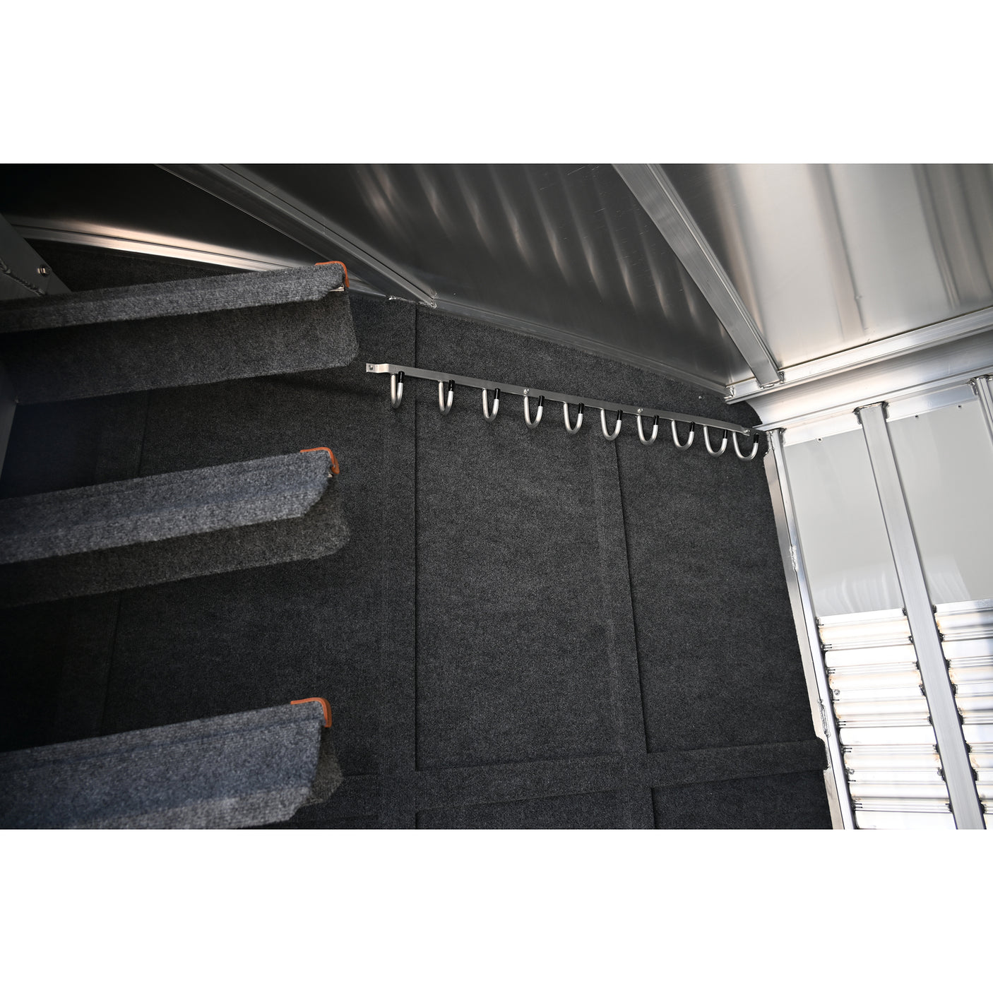 2027 Platinum Coach 19' C Sport Horse Trailer
