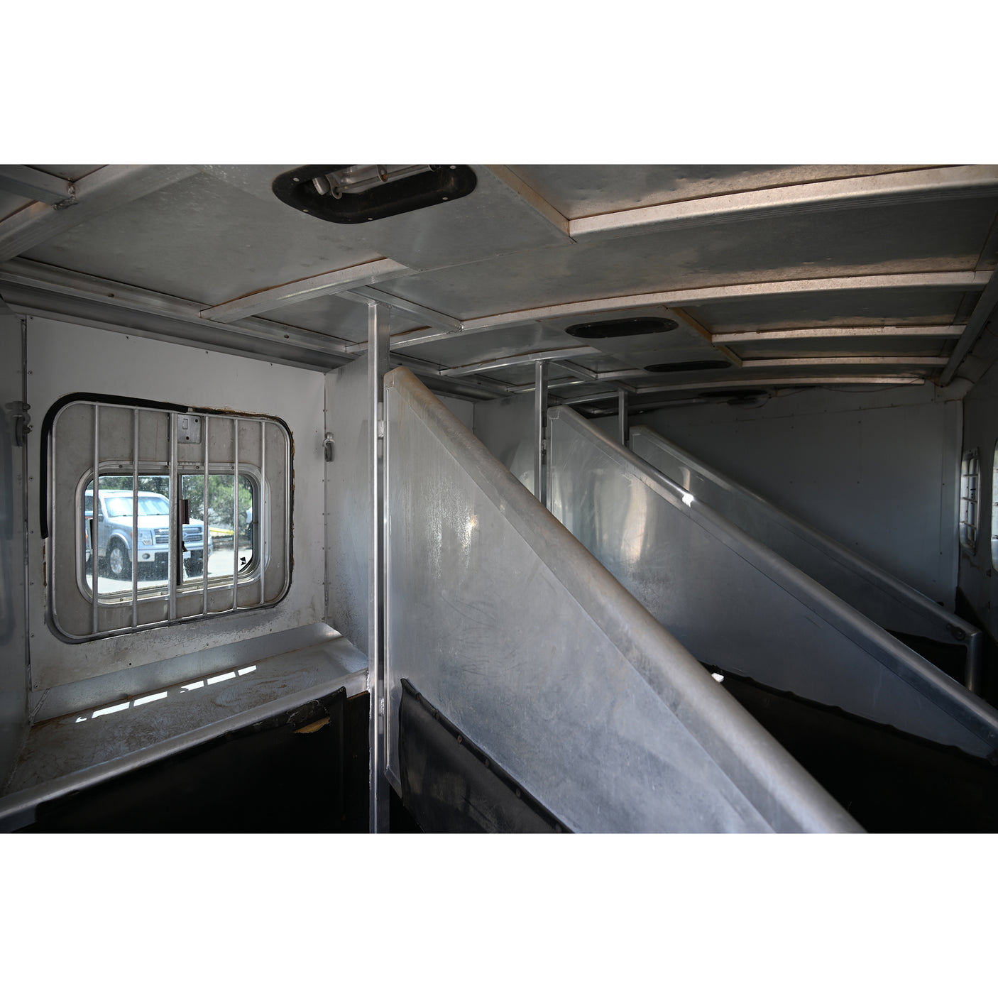 2001 Exiss 4 Horse Trailer with 6' Dressing Room