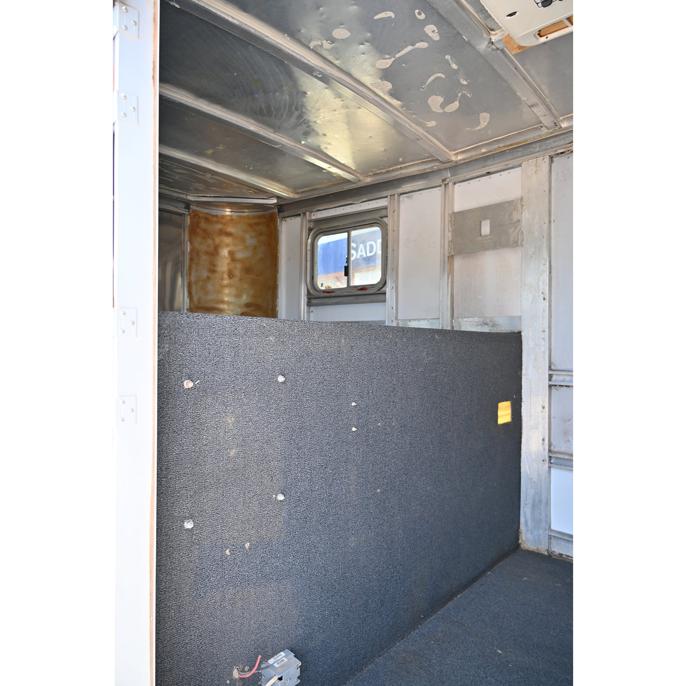 2001 Exiss 4 Horse Trailer with 6' Dressing Room