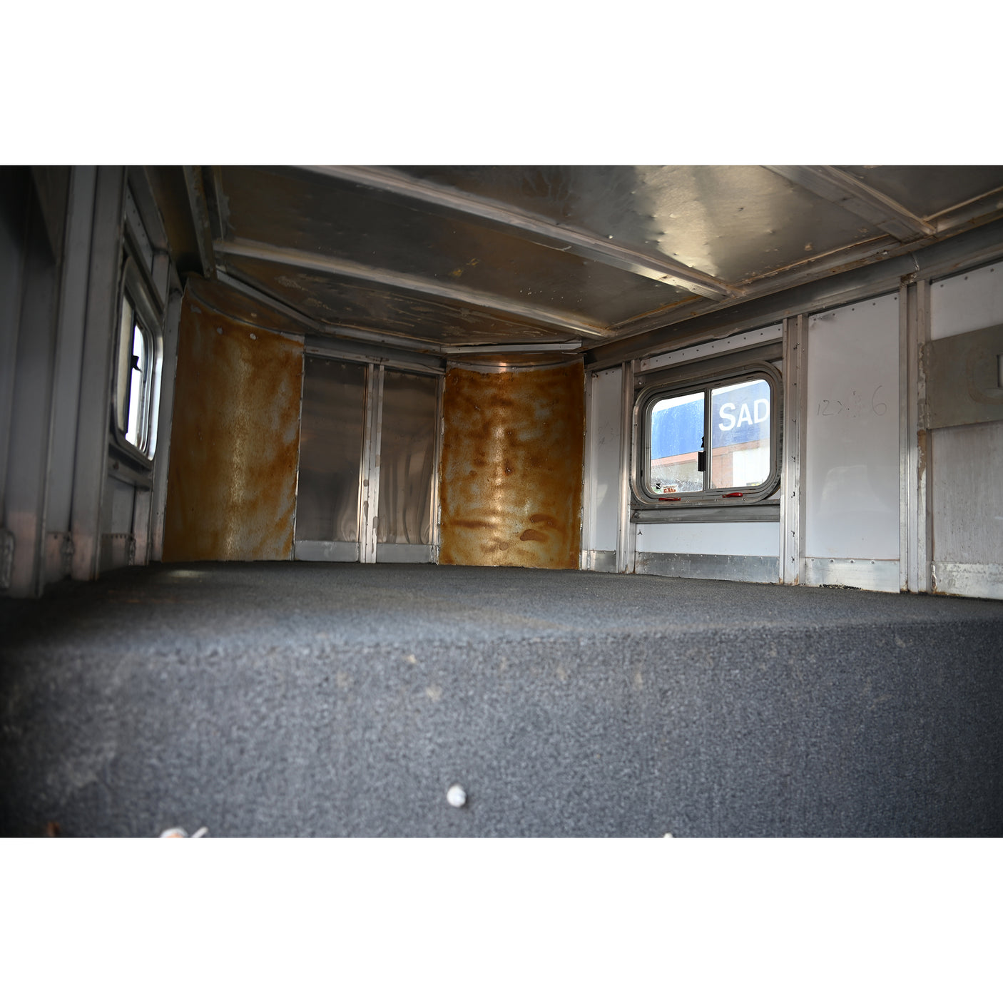 2001 Exiss 4 Horse Trailer with 6' Dressing Room