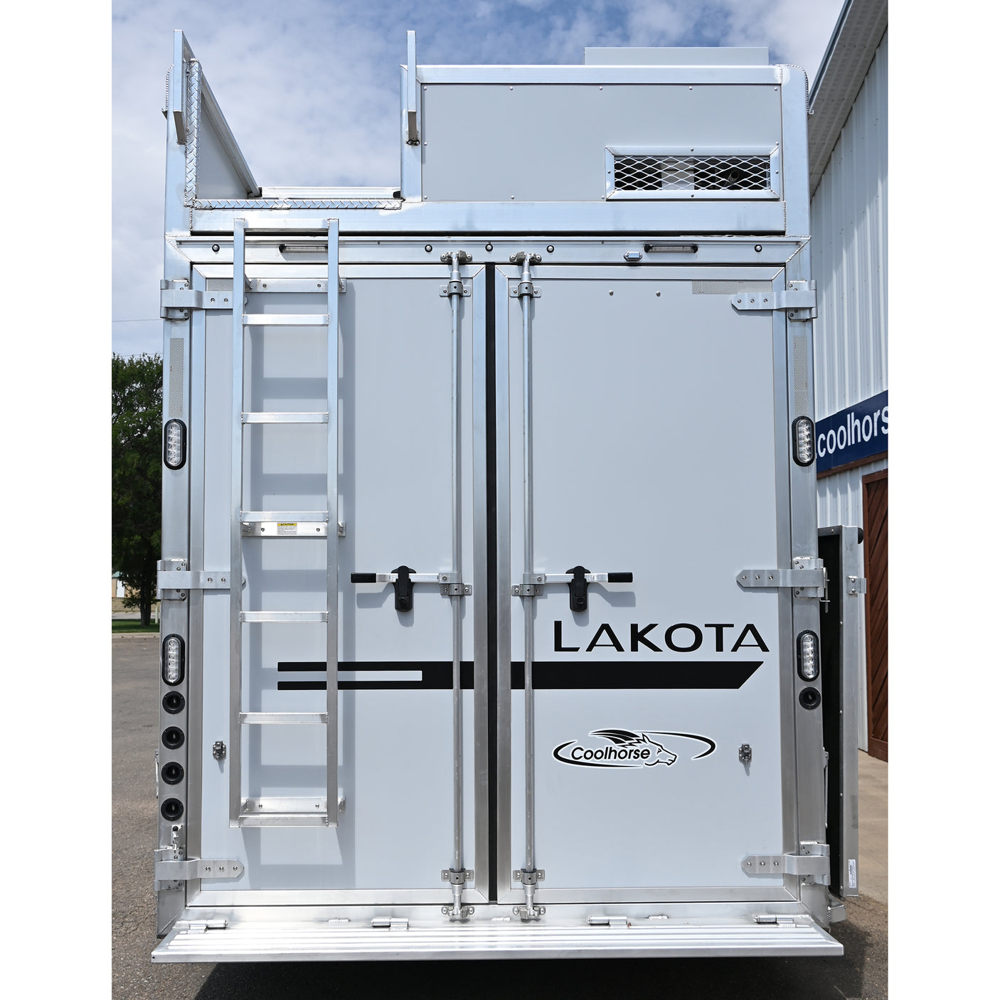 2027 Lakota Infinity 3 Horse Trailer with 16' Living Quarters, Side Load, Super Rear Tack