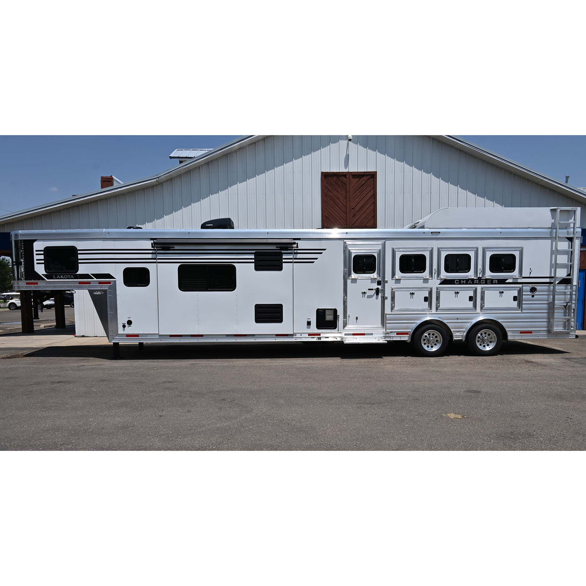 2027 Lakota Charger 4 Horse Trailer with 16' LQ, Spread Axle