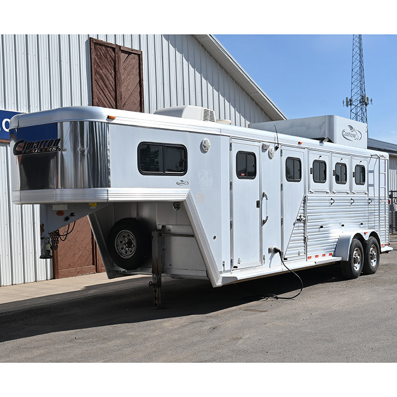 2001 Cimarron 4 Horse 6' Living Quarter Horse Trailer- Reverse Auction Listing