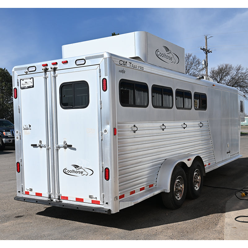 2001 Cimarron 4 Horse 6' Living Quarter Horse Trailer- Reverse Auction Listing
