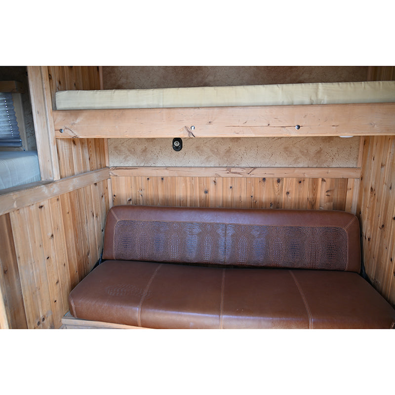 2001 Cimarron 4 Horse 6' Living Quarter Horse Trailer- Reverse Auction Listing