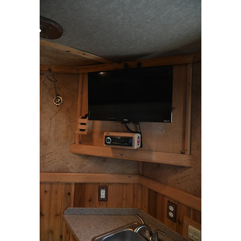 2001 Cimarron 4 Horse 6' Living Quarter Horse Trailer- Reverse Auction Listing