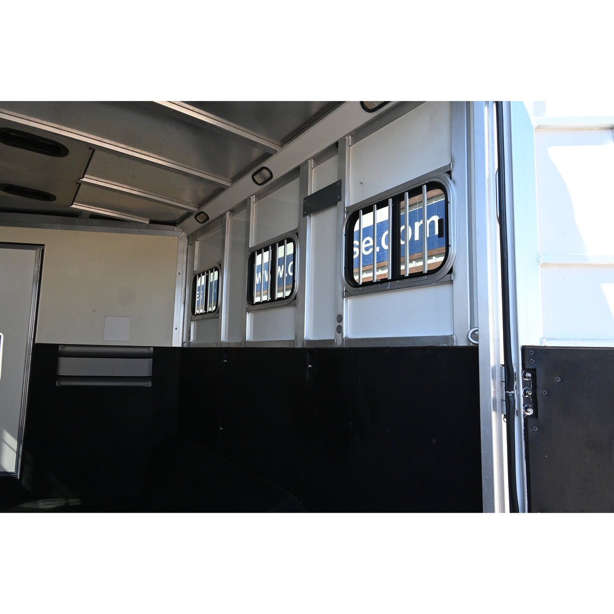 2006 SilverLite 3 Horse Trailer with 12' Living Quarter