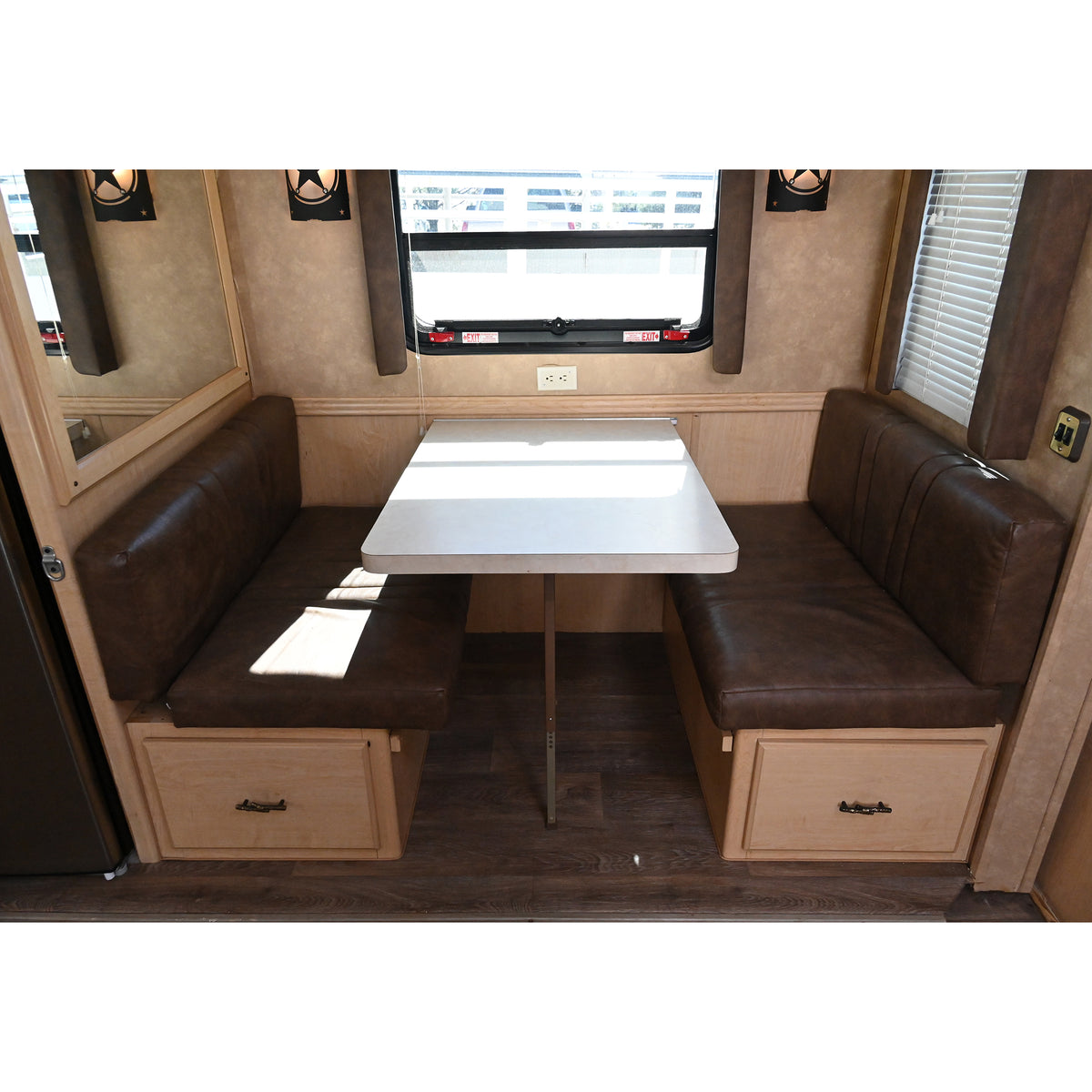 2006 SilverLite 3 Horse Trailer with 12' Living Quarter
